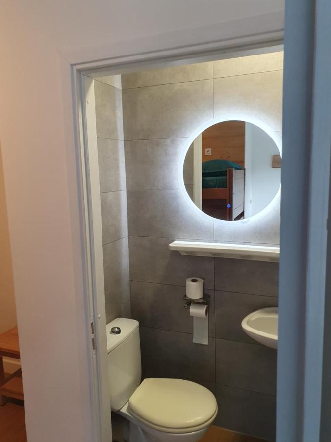 Sarcenas Chalet Jaune Charmant Som מראה חיצוני תמונה